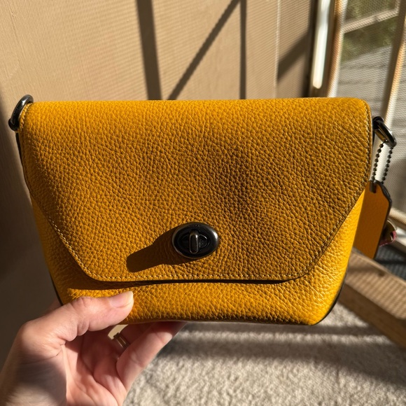 COACH Karlee Crossbody Leather Clutch C2815 - Picture 2 of 7